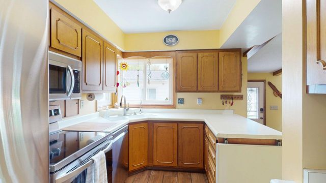 1002 13th Avenue NW, Rochester, MN 55901