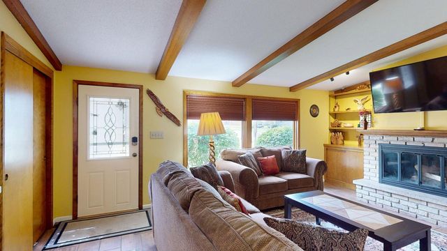 1002 13th Avenue NW, Rochester, MN 55901