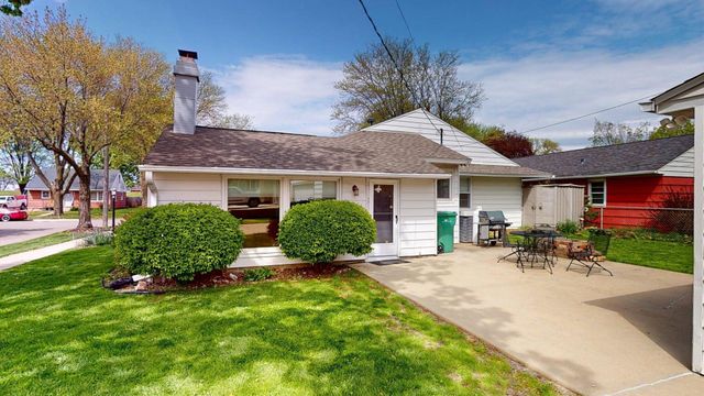 1002 13th Avenue NW, Rochester, MN 55901