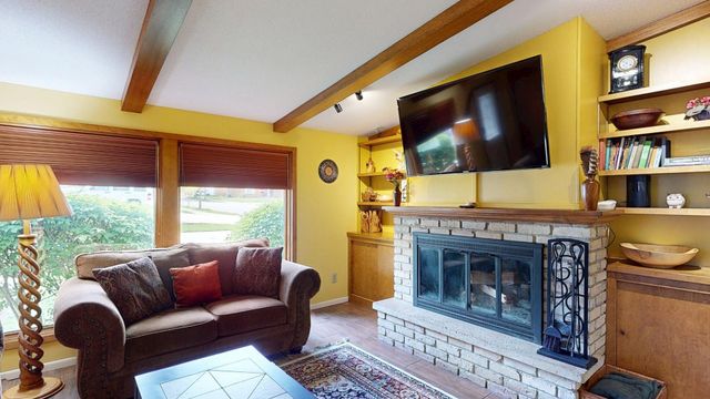 1002 13th Avenue NW, Rochester, MN 55901