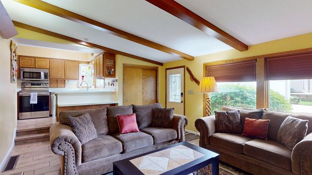 1002 13th Avenue NW, Rochester, MN 55901
