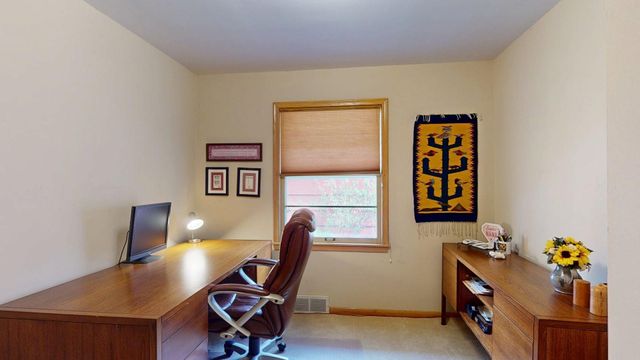 1002 13th Avenue NW, Rochester, MN 55901
