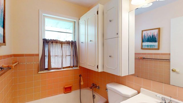 1002 13th Avenue NW, Rochester, MN 55901