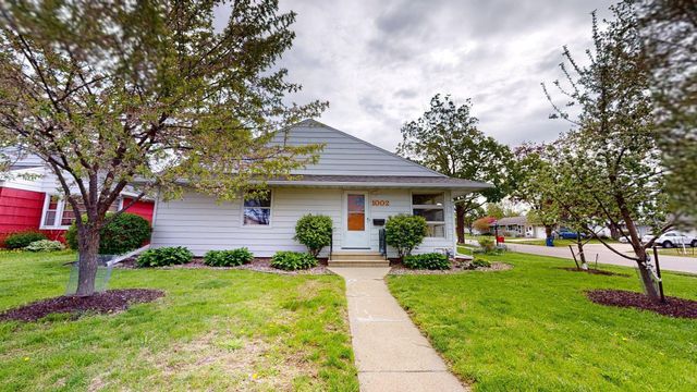 1002 13th Avenue NW, Rochester, MN 55901
