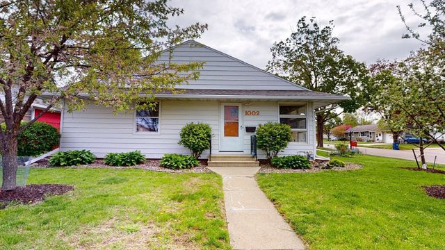 1002 13th Avenue NW, Rochester, MN 55901