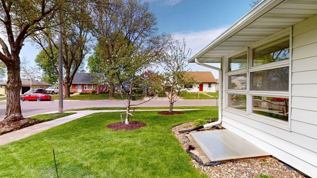 1002 13th Avenue NW, Rochester, MN 55901
