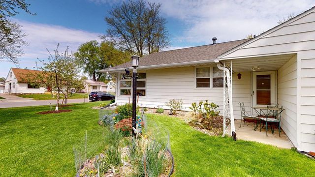 1002 13th Avenue NW, Rochester, MN 55901