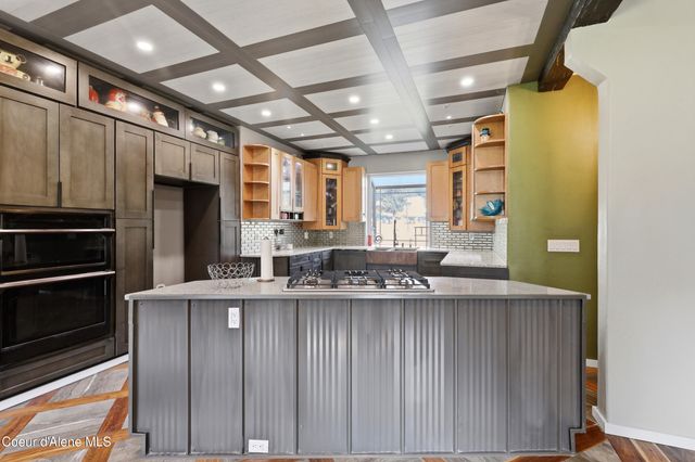 12439 N Ninebark Rd, Hauser, ID 83854