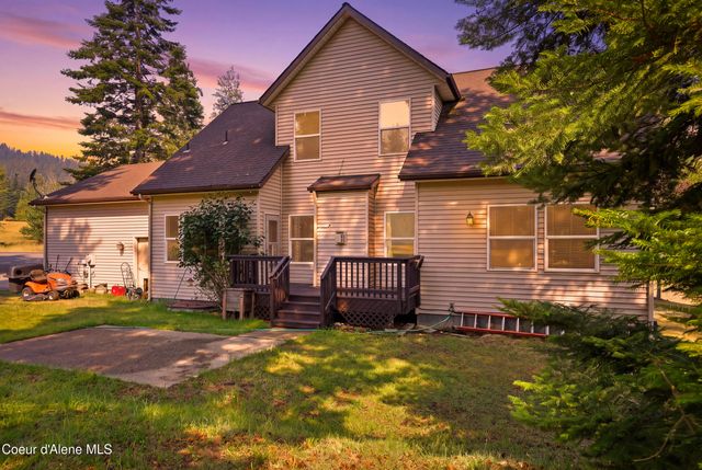 12439 N Ninebark Rd, Hauser, ID 83854