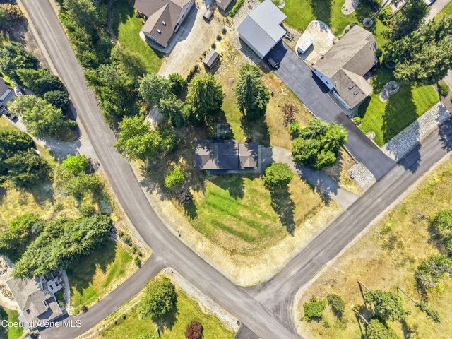 12439 N Ninebark Rd, Hauser, ID 83854
