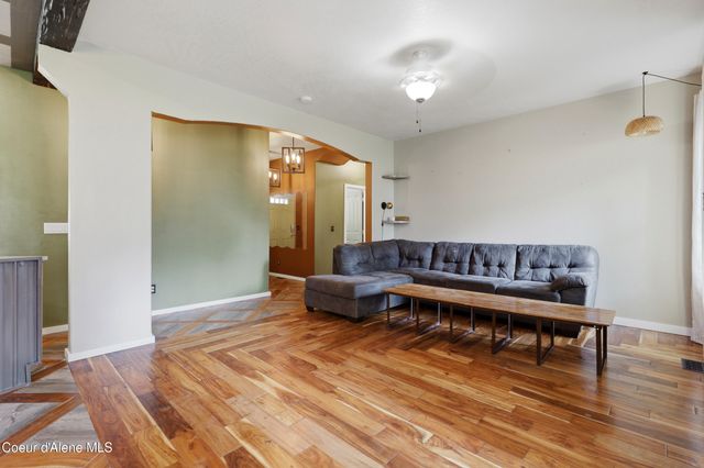 12439 N Ninebark Rd, Hauser, ID 83854