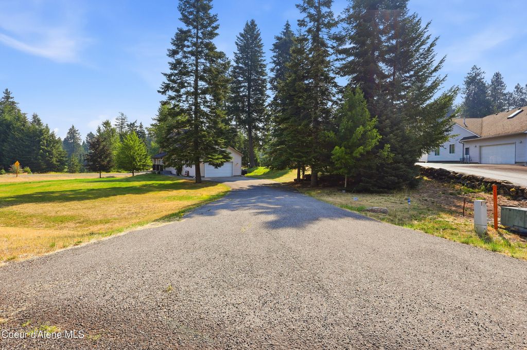 12439 N Ninebark Rd, Hauser, ID 83854 photo 1