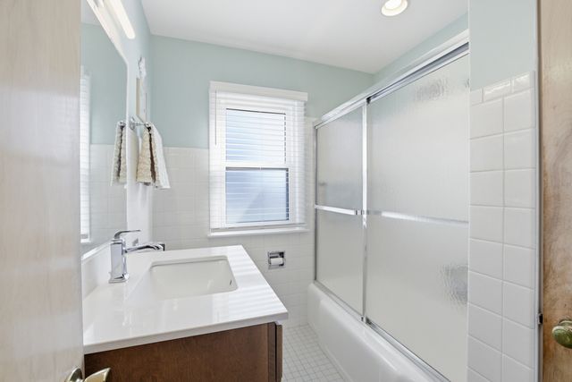 420 Grant Street, Downers Grove, IL 60515