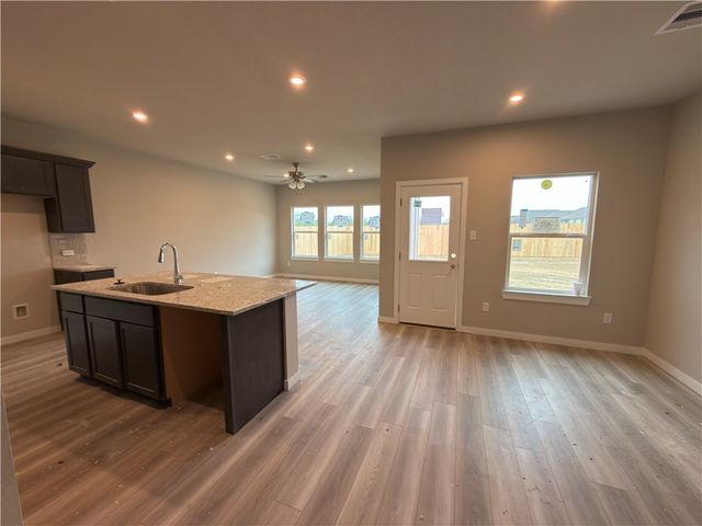 5500 Harriet Street, Bryan, TX 77807