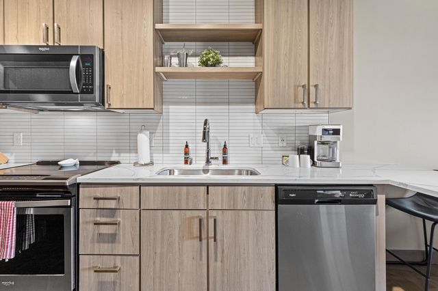 728 3rd Street N 703, Minneapolis, MN 55401