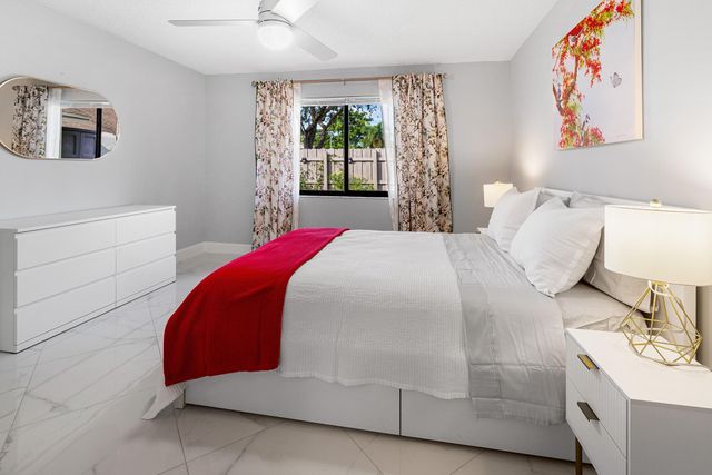 3068 S Oakland Forest Dr 803, Oakland Park, FL 33309