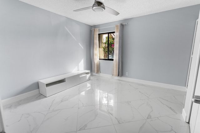 3068 S Oakland Forest Dr 803, Oakland Park, FL 33309