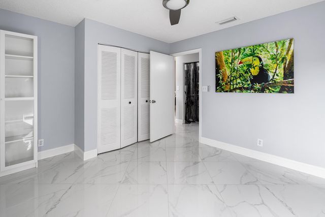 3068 S Oakland Forest Dr 803, Oakland Park, FL 33309