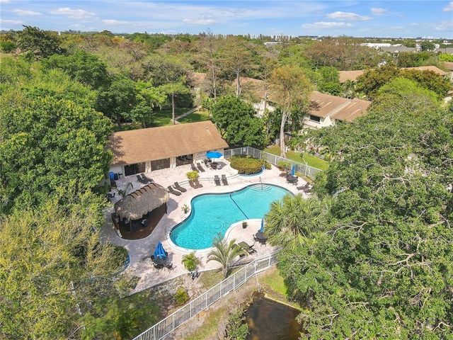 3068 S Oakland Forest Dr 803, Oakland Park, FL 33309