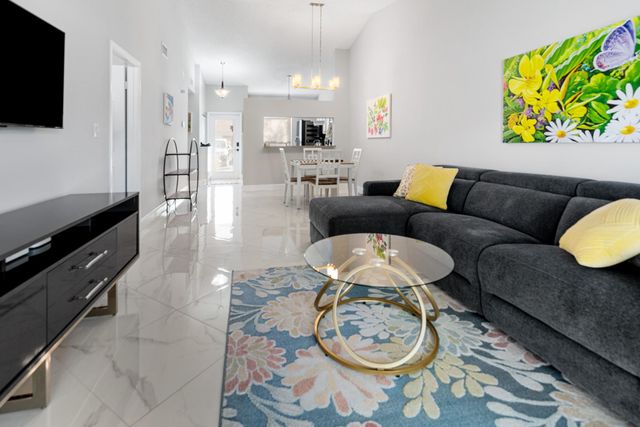 3068 S Oakland Forest Dr 803, Oakland Park, FL 33309