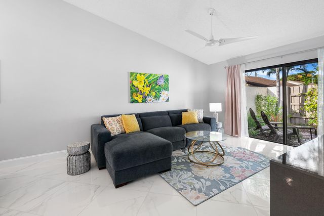 3068 S Oakland Forest Dr 803, Oakland Park, FL 33309