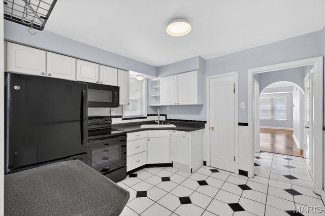 5701 Pernod Avenue, St Louis, MO 63139