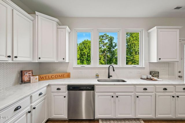40 W Dentaires Way, Willow Springs, NC 27592