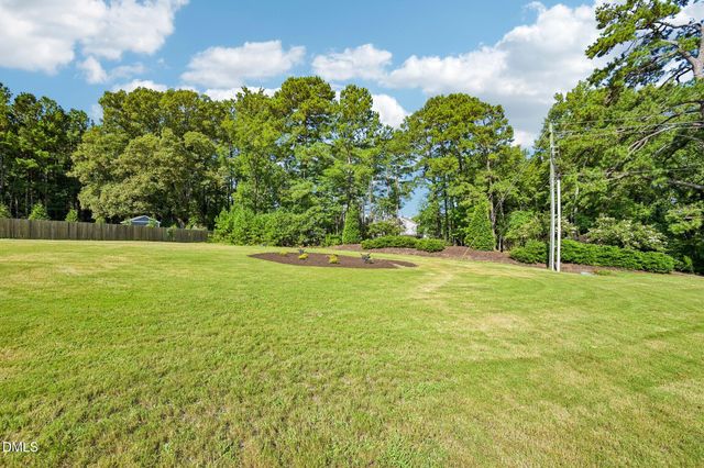 40 W Dentaires Way, Willow Springs, NC 27592