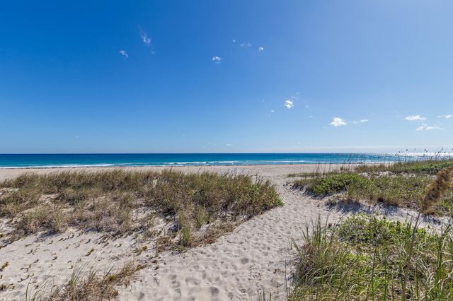 235 Ocean Terrace, Palm Beach, FL 33480