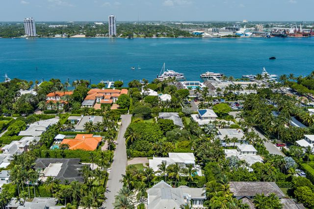 235 Ocean Terrace, Palm Beach, FL 33480