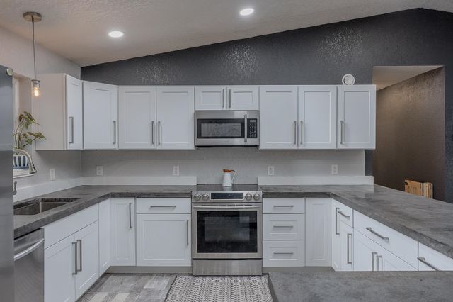 3507 HURST ROAD, North Pole, AK 99705