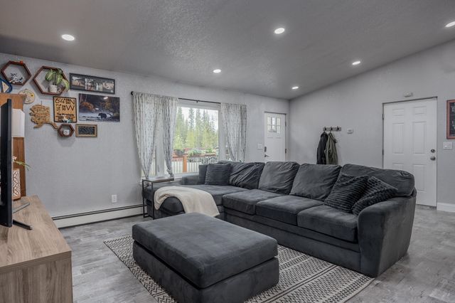 3507 HURST ROAD, North Pole, AK 99705