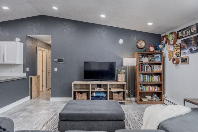 3507 HURST ROAD, North Pole, AK 99705