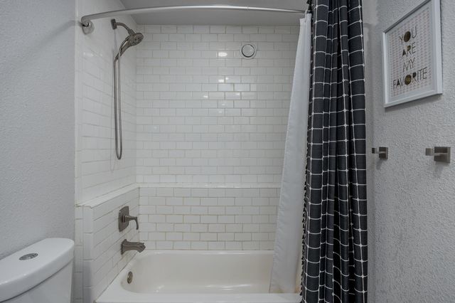 3507 HURST ROAD, North Pole, AK 99705