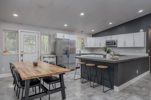 3507 HURST ROAD, North Pole, AK 99705