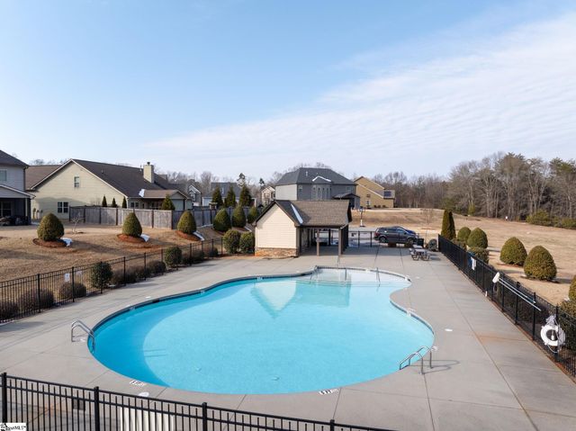 132 Sandpine Way, Greer, SC 29651