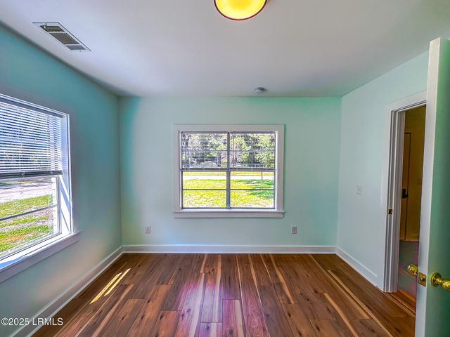 1716 Lafayette Street, Beaufort, SC 29902