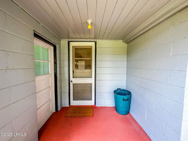 1716 Lafayette Street, Beaufort, SC 29902