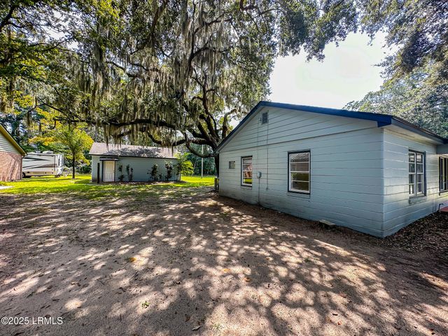 1716 Lafayette Street, Beaufort, SC 29902