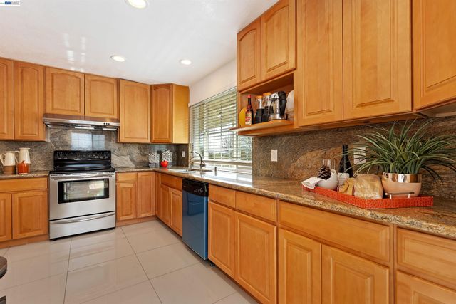 1822 Taylor Rd, Bethel Island, CA 94511
