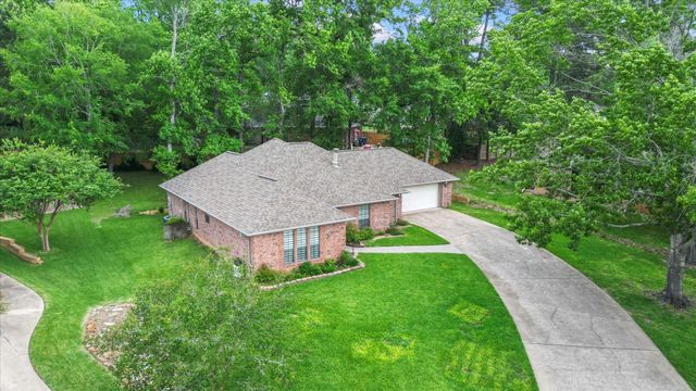 2013 Wickersham Drive, Huntsville, TX 77340