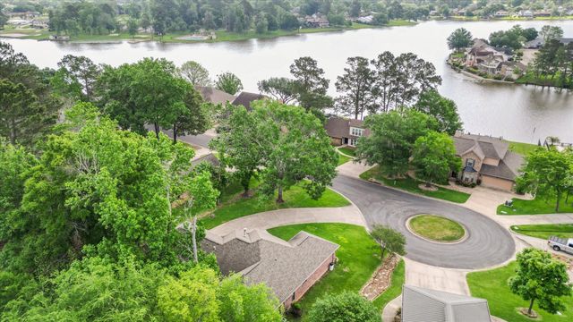 2013 Wickersham Drive, Huntsville, TX 77340