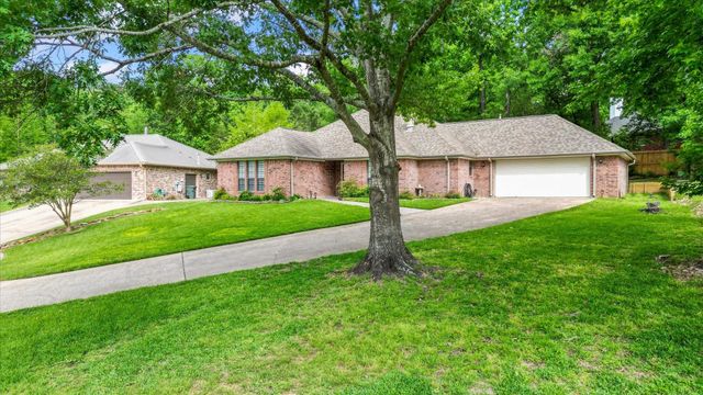 2013 Wickersham Drive, Huntsville, TX 77340