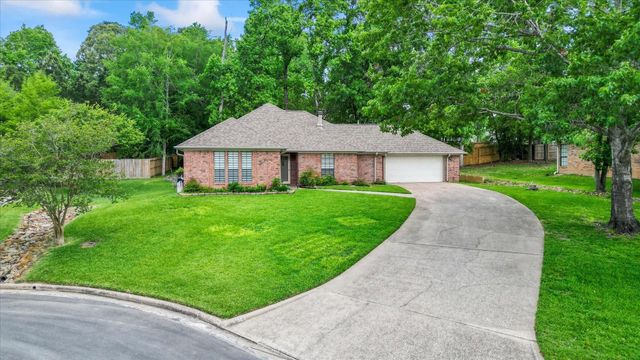 2013 Wickersham Drive, Huntsville, TX 77340