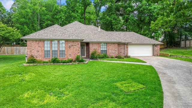2013 Wickersham Drive, Huntsville, TX 77340