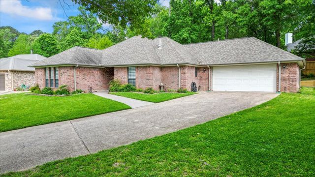 2013 Wickersham Drive, Huntsville, TX 77340