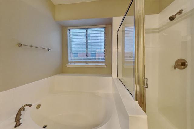 16411 Willingham Way, Houston, TX 77095