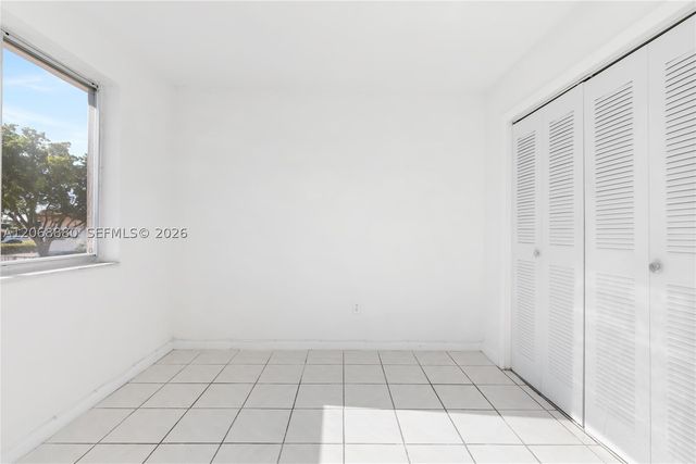 345 W 68th St 202, Hialeah, FL 33014