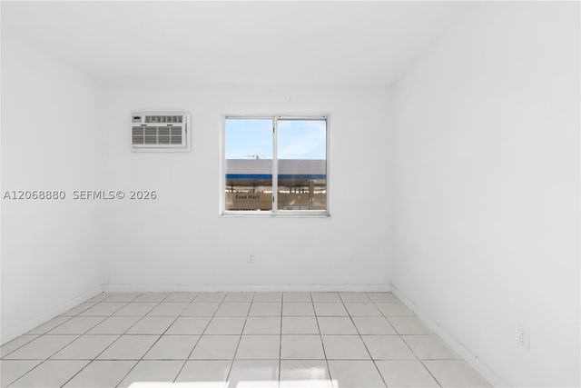 345 W 68th St 202, Hialeah, FL 33014
