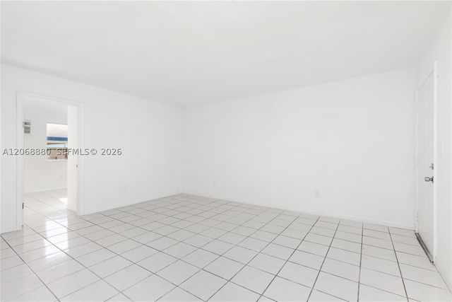345 W 68th St 202, Hialeah, FL 33014